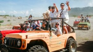 jeep gumuk pasir