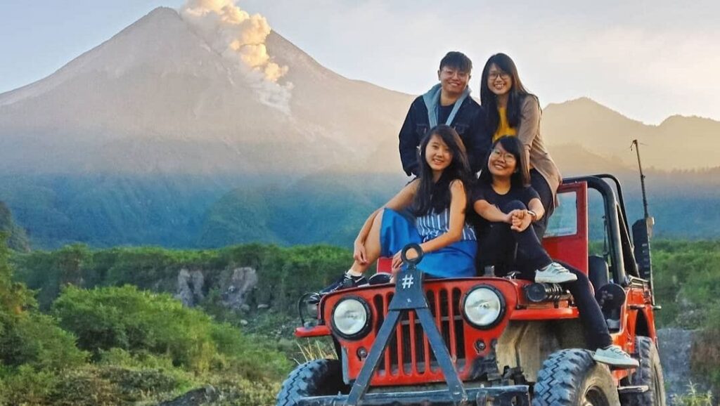 jeep lava tour