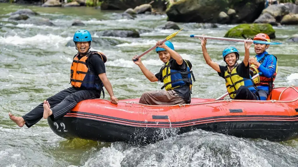 sungai elo magelang rafting