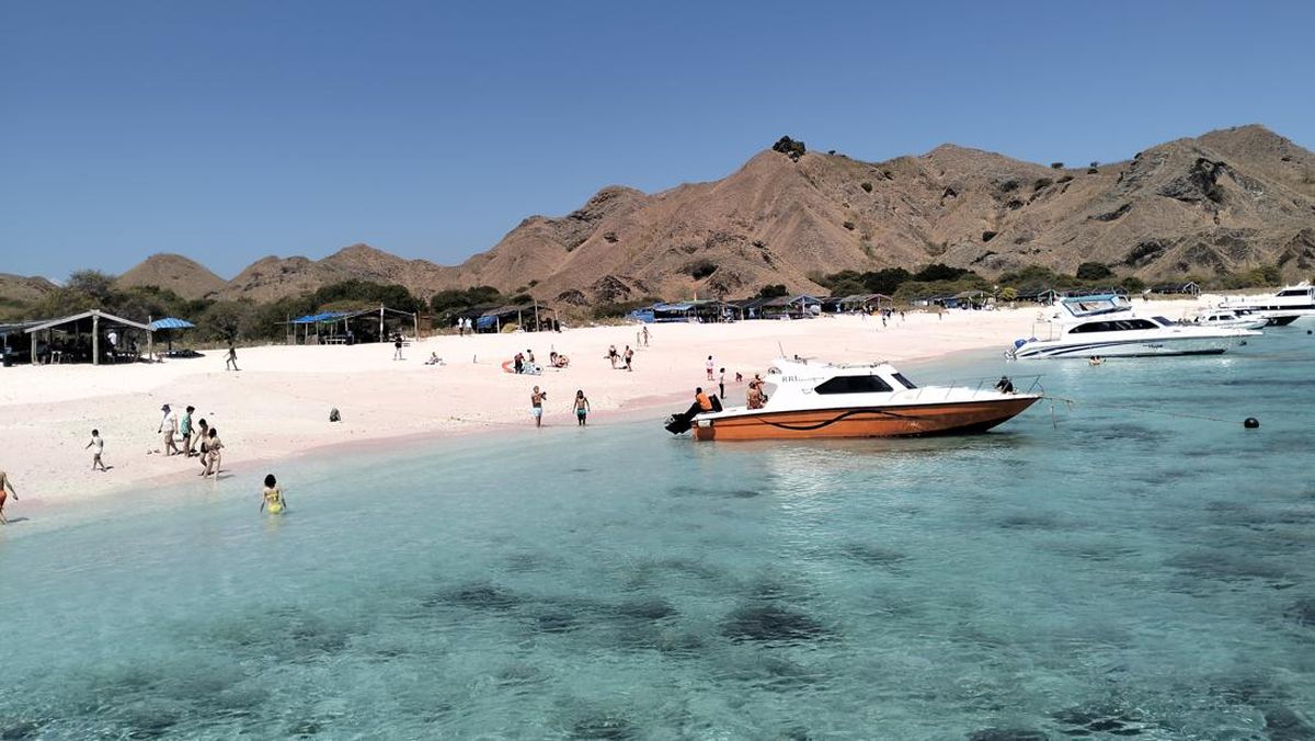 harga paket study tour labuan bajo 4 hari 3 malam