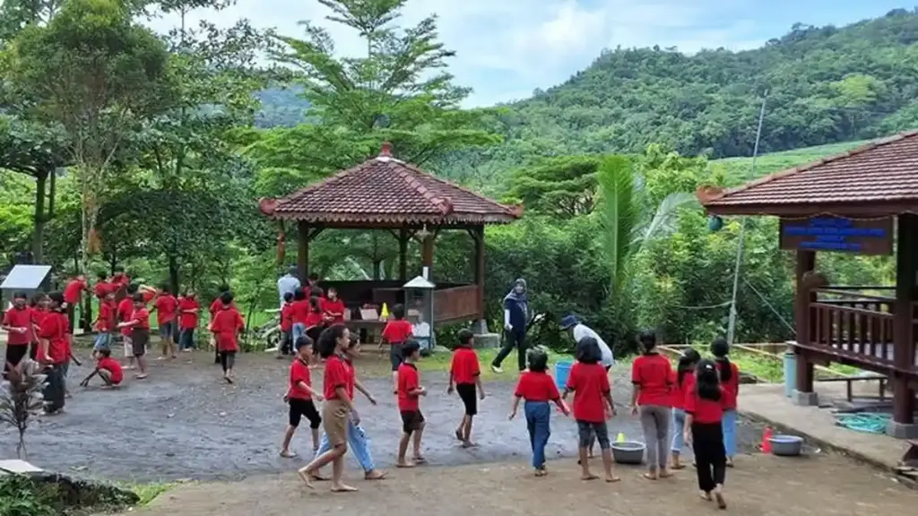 ide outing kantor