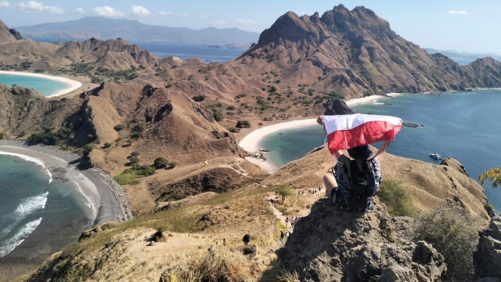 aktivitas study tour labuan bajo 4 hari 3 malam