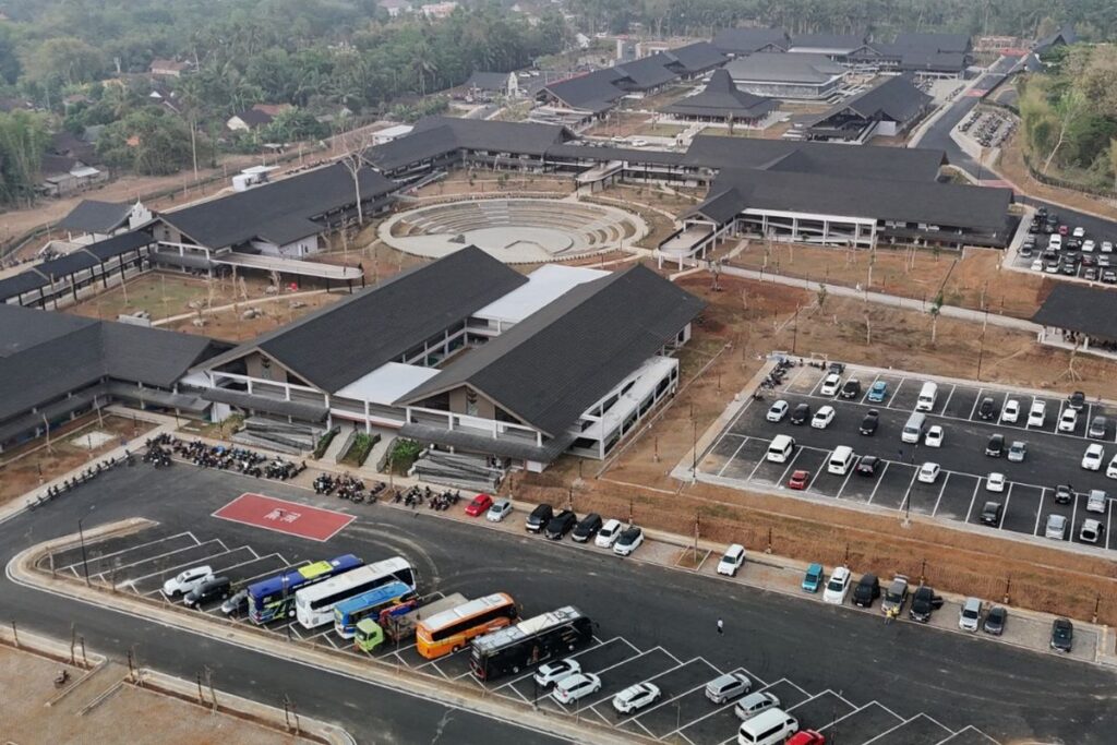 rental mobil borobudur