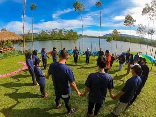 ice breaking gathering perusahaan