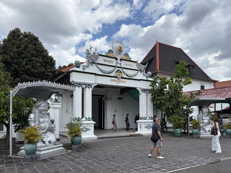 paket private trip Jogja 3 hari 2 malam