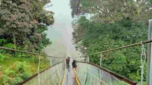 biaya liburan keluarga ke bandung