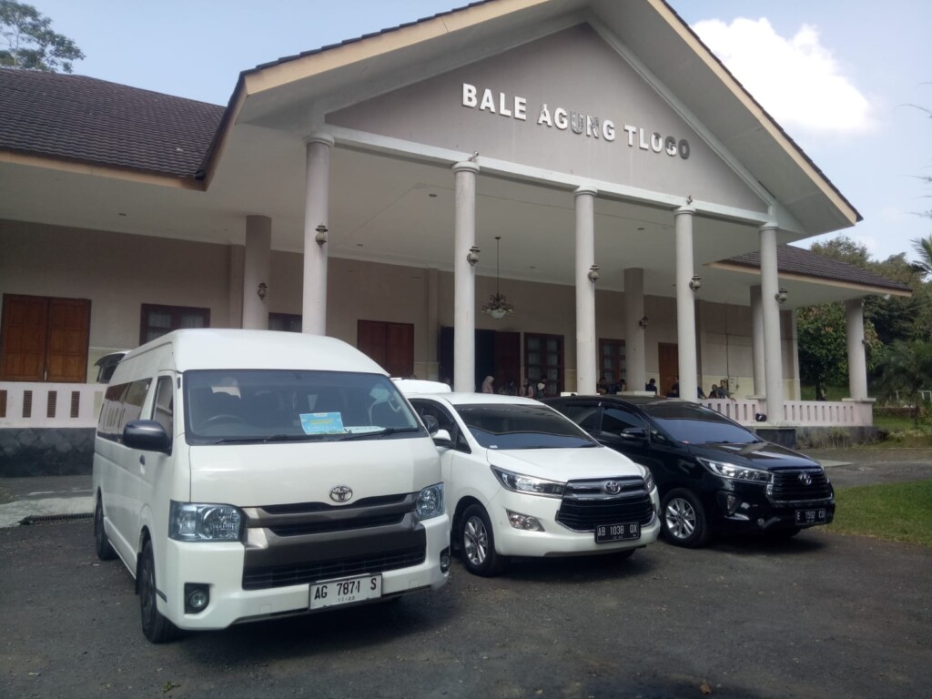 rental mobil jogja untuk wisata 1 hari