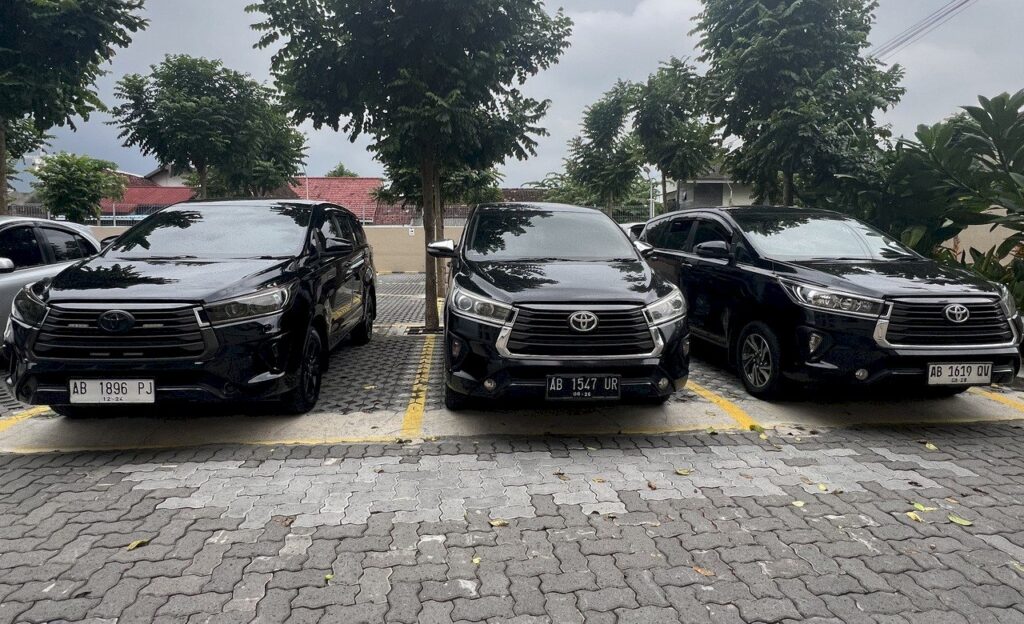 Rental Mobil Jogja untuk Wisata Solo | Nyaman untuk Liburan & City Tour