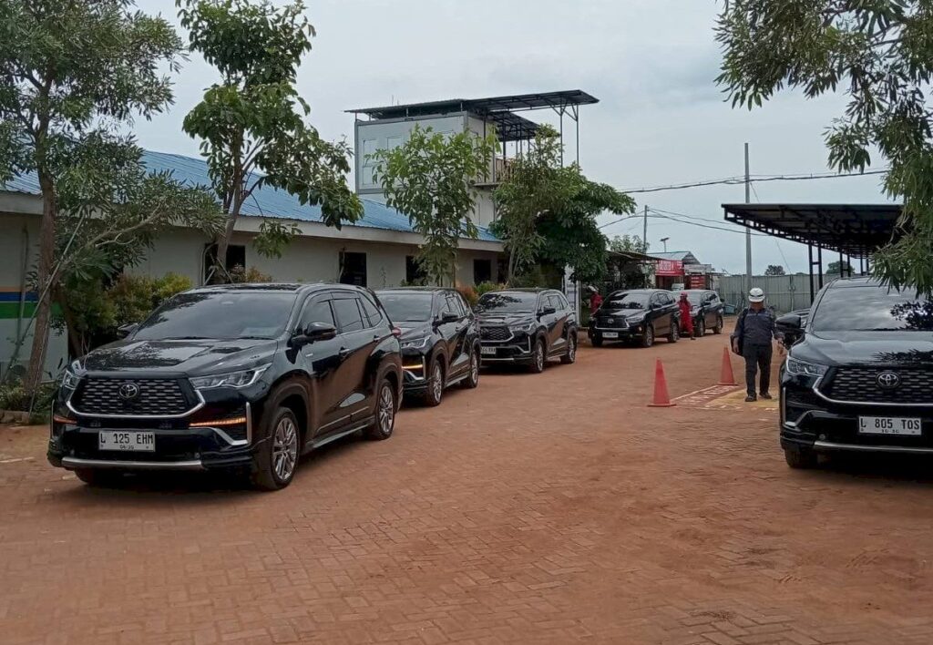 Rental Mobil Jogja Include Driver untuk Perjalanan Praktis