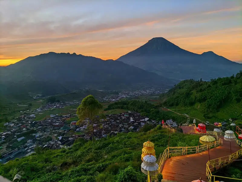 paket liburan keluarga dieng 2 hari 1 malam