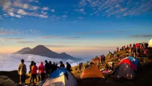 tips liburan keluarga dieng 2 hari 1 malam
