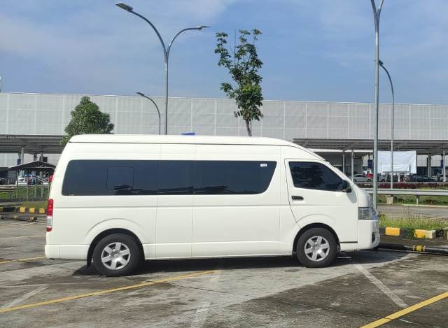 rental mobil jogja support wisata religi