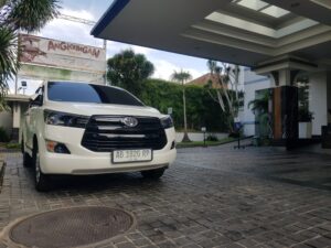 rental mobil jogja untuk trip keluarga